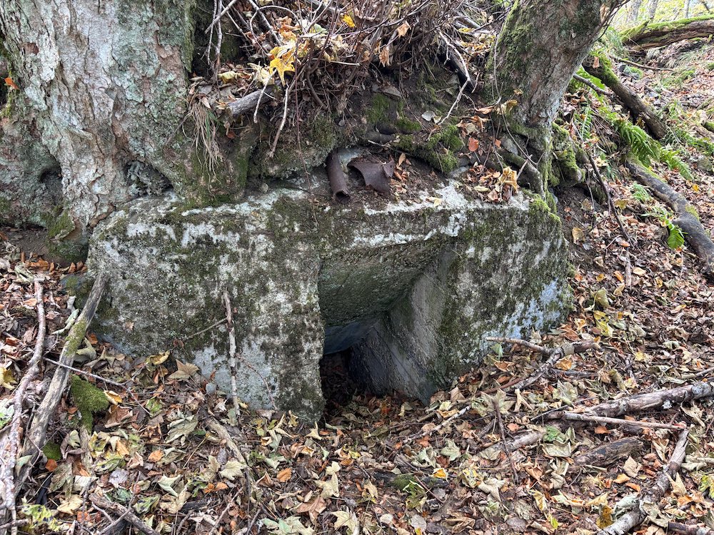 Poste de lance-mines de tranchée allemand au Stützpunkt 1 du Sudel.